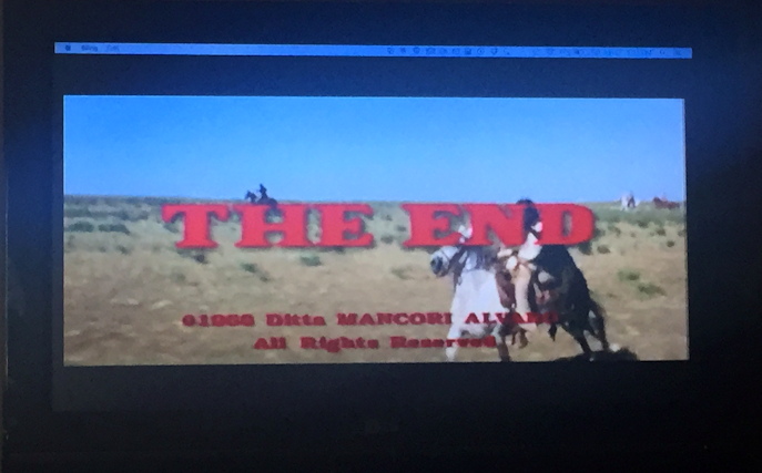 external monitor hdmi tv display with menu bar on top